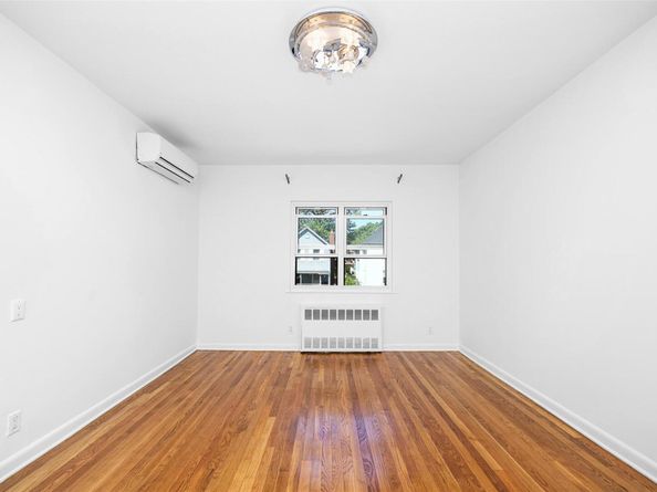 60-12 171 Street, Fresh Meadows NY 11365