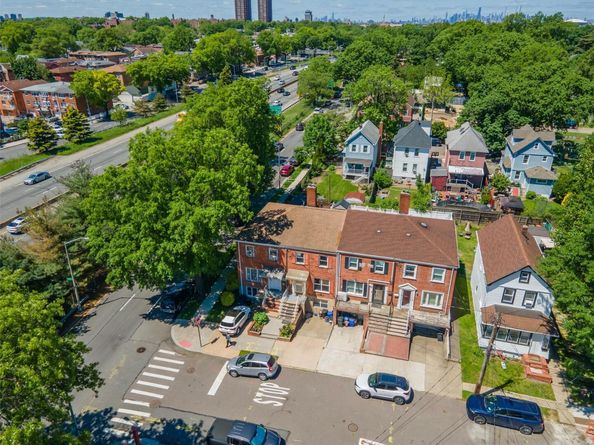 60-12 171 Street, Fresh Meadows NY 11365