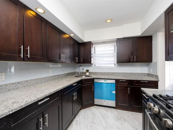 60-12 171 Street, Fresh Meadows NY 11365