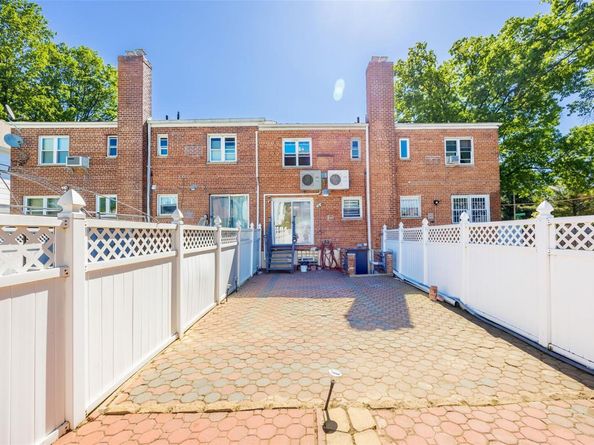 60-12 171 Street, Fresh Meadows NY 11365