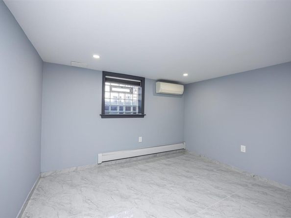60-12 171 Street, Fresh Meadows NY 11365