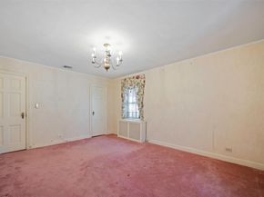 47-44 Glenwood Street, Little Neck NY 11362