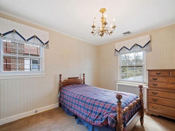 47-44 Glenwood Street, Little Neck NY 11362