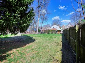 47-44 Glenwood Street, Little Neck NY 11362