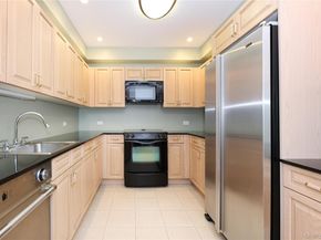 100 Harbor View Drive 423, Port Washington NY 11050