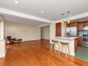 2 Richmond Road 1I, Long Beach NY 11561