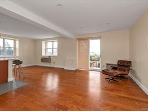 2 Richmond Road 1I, Long Beach NY 11561
