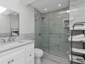 2 Richmond Road 1I, Lido Beach NY 11561