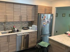 40 Cedar Lane N 40, Glen Head NY 11545