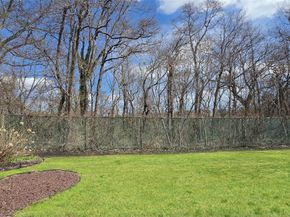29 Serpentine Lane, Old Bethpage NY 11804
