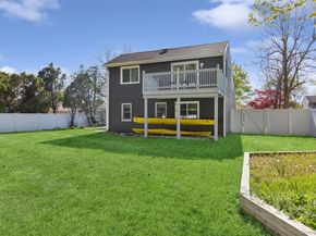 33 Nantucket Drive, Medford NY 11763