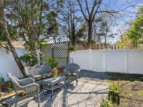33 Nantucket Drive, Medford NY 11763