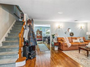 6 Cedar Avenue, Locust Valley NY 11560