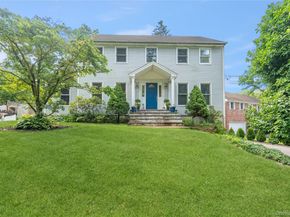6 Cedar Avenue, Locust Valley NY 11560