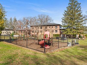 9 Manchester Road 2R, Eastchester NY 10709