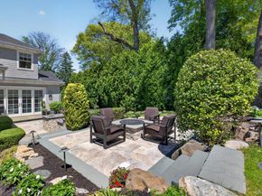 32 Elm Street, Woodbury NY 11797