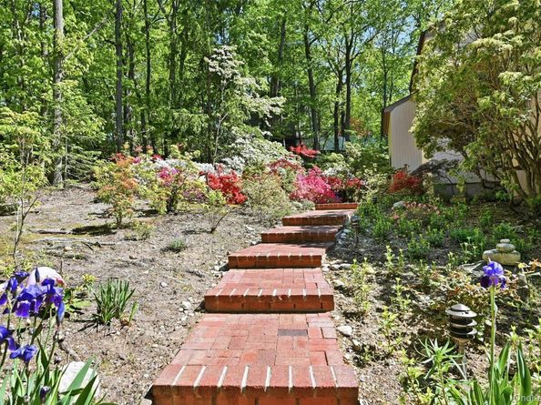 40 Laurel Hill Road, Centerport NY 11721