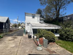 9 Prospect Avenue, East Rockaway NY 11518
