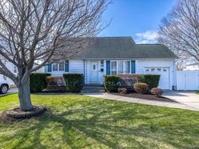 299 37 Street, Lindenhurst NY 11757