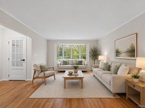 126 Foxdale Lane, Port Jefferson NY 11777