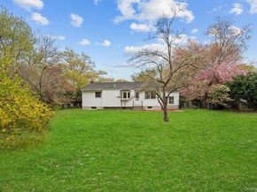 126 Foxdale Lane, Port Jefferson NY 11777