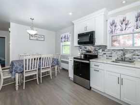 53 Lawrence Place, New Rochelle NY 10801
