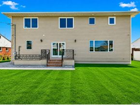 171 South Street, New Hyde Park NY 11040