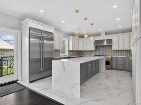 171 South Street, New Hyde Park NY 11040