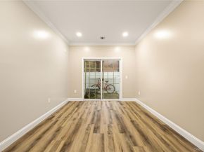 5 Jacqueline Way, North Babylon NY 11703