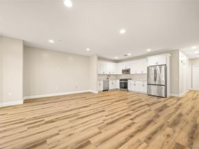 5 Jacqueline Way, North Babylon NY 11703