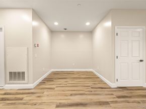 5 Jacqueline Way, North Babylon NY 11703