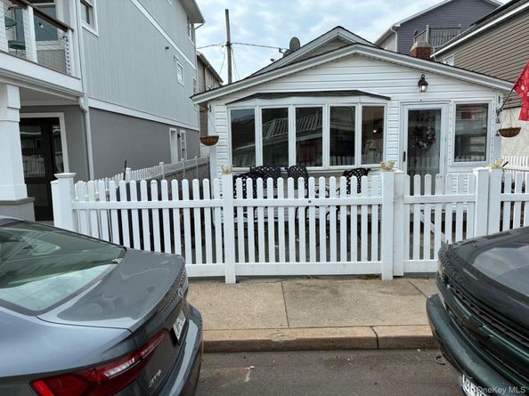 77 Pennsylvania Avenue, Long Beach NY 11561