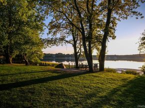 29 Gaul Road S, East Setauket NY 11733