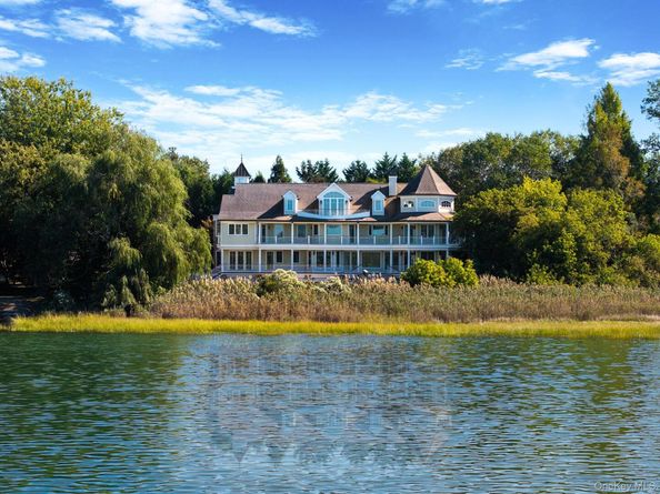 29 Gaul Road S, East Setauket NY 11733