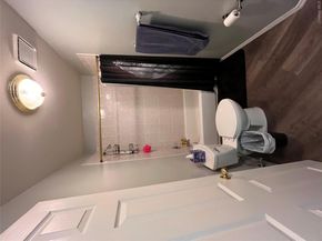 136 Elizabeth Way, Ridge NY 11961