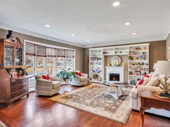 68 Hill Drive, Bohemia NY 11716