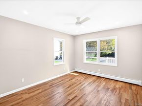 909 2nd Street N, East Northport NY 11731
