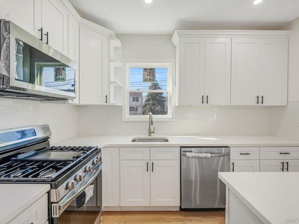 17 Riverside Street, Amityville NY 11701