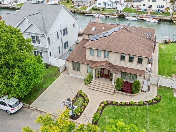82 Division Avenue, Massapequa NY 11758