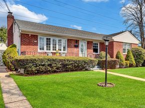70 Martin Road N, Bethpage NY 11714