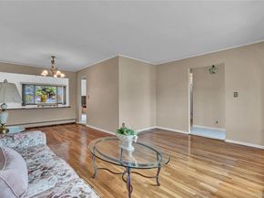 70 Martin Road N, Bethpage NY 11714