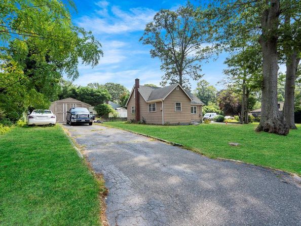 61 High Hill Drive, Sound Beach NY 11789