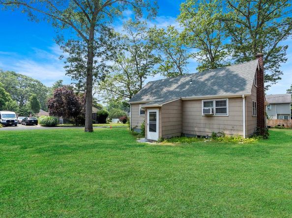 61 High Hill Drive, Sound Beach NY 11789