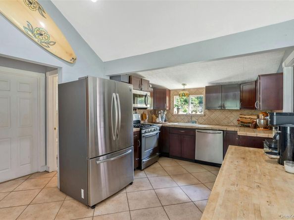 57 Flower Road, Mastic Beach NY 11951