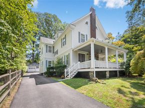59 Crest Road, Chappaqua NY 10514