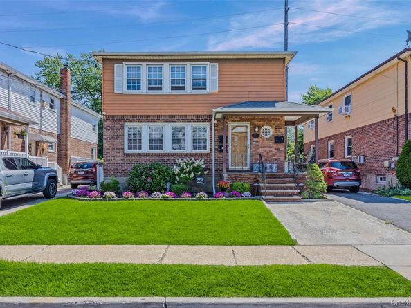 375 Cochran Place, Valley Stream NY 11581