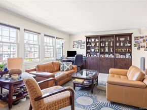 375 Cochran Place, Valley Stream NY 11581