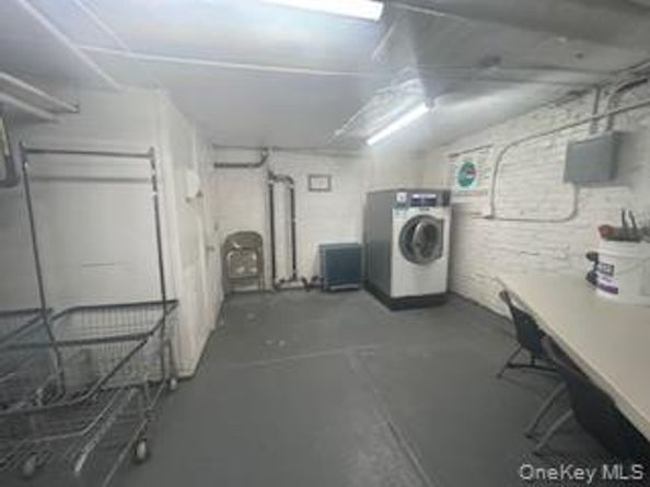 83-52 Talbot Street 3G, Kew Gardens NY 11415