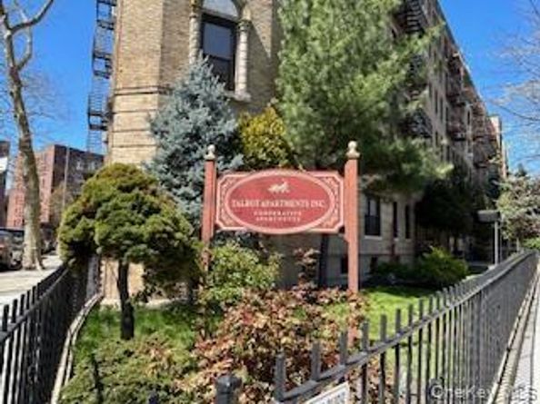 83-52 Talbot Street 3G, Kew Gardens NY 11415