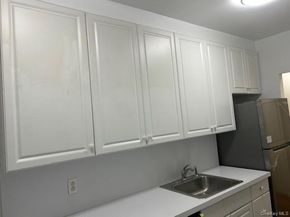 83-52 Talbot Street 3G, Kew Gardens NY 11415